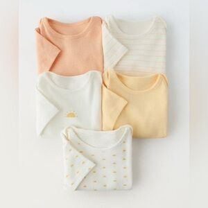 NIB Set of 5 Baby Onesies in Pastel Shades short sleeve bodysuit 2/3 Y cotton
